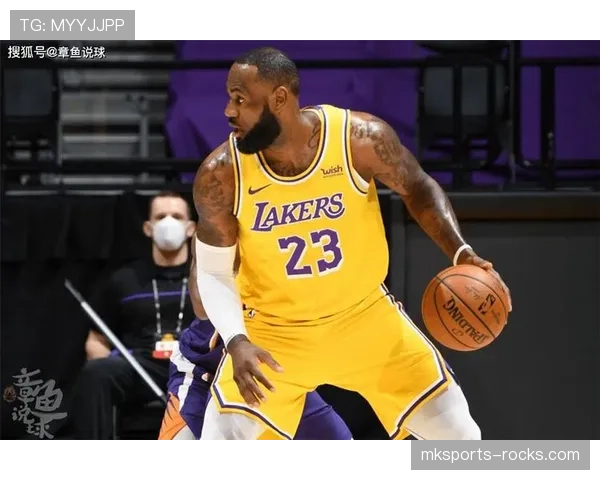 CJ·麦科勒姆无球跑动提升中距离命中率明显拉开队内差距